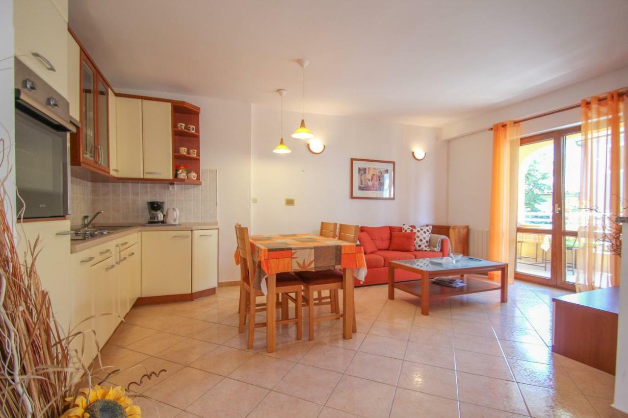 Alenka Orange Apartamento Novigrad Istria Exterior foto