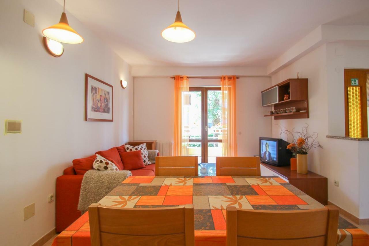 Alenka Orange Apartamento Novigrad Istria Exterior foto