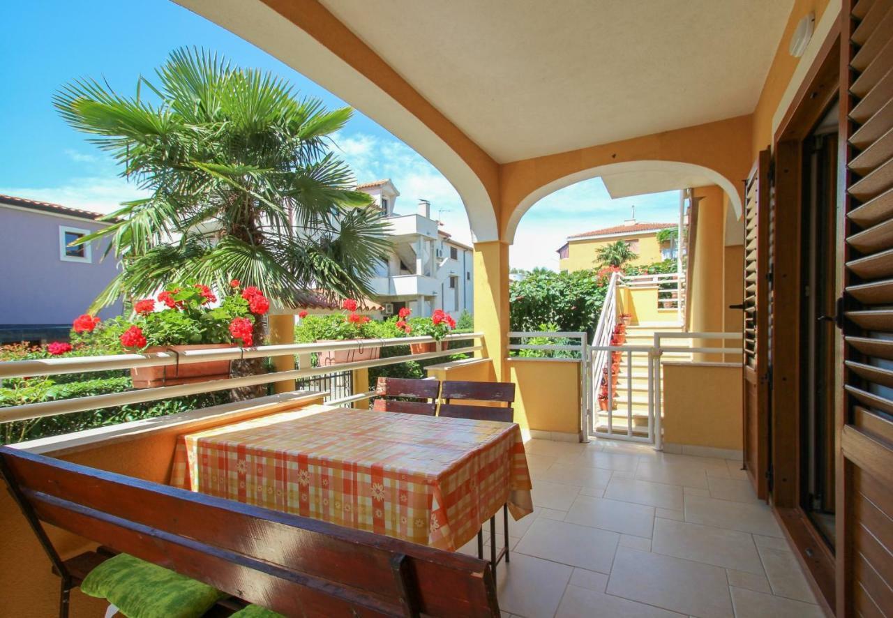 Alenka Orange Apartamento Novigrad Istria Exterior foto